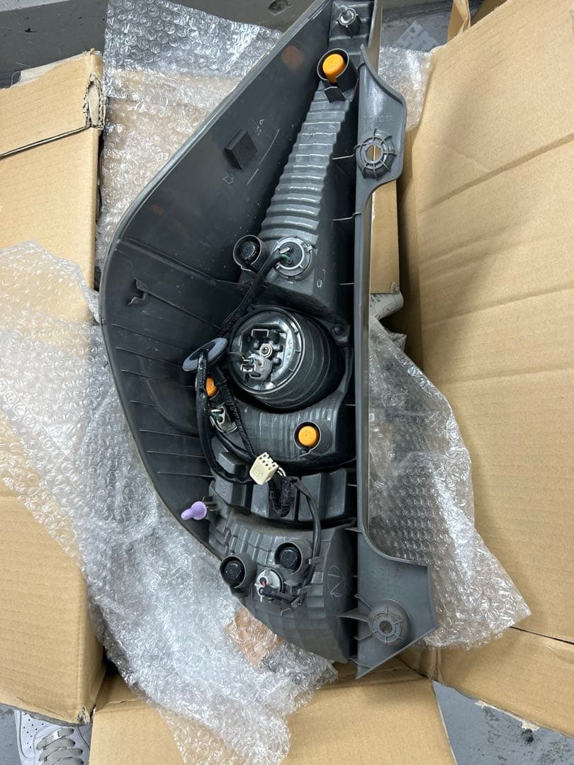 美品❗️NHP10 アクア　テールランプ　右側