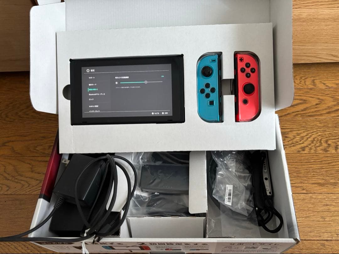 Nintendo Switchおまけにカレンダー付き