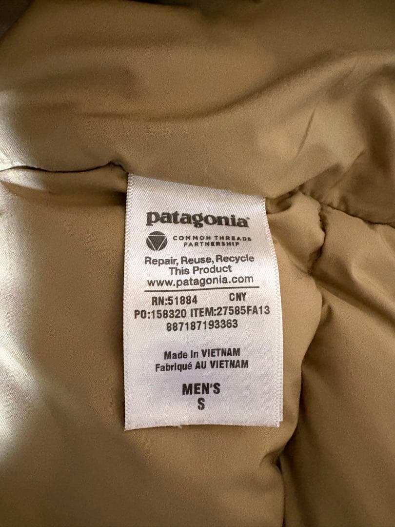 patagonia ネイビー・青 ダウンベスト Sサイズ