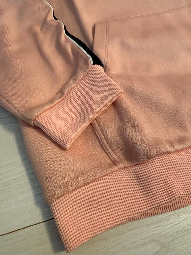 miu miu フーディー