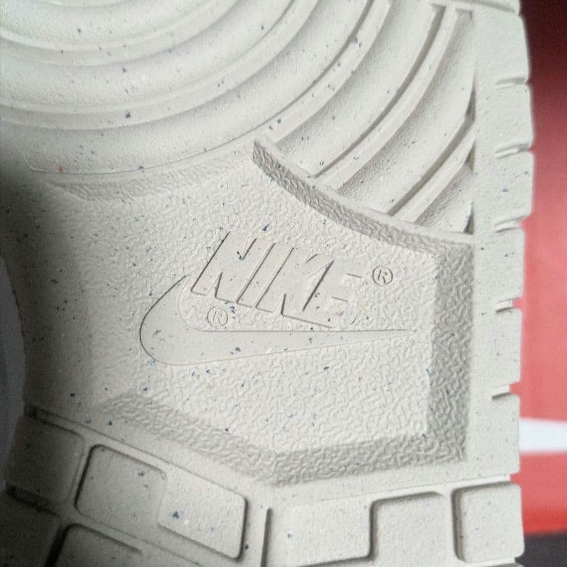 NIKE ナイキ ダンク LOW SE DV1160-100 新品未使用28.5