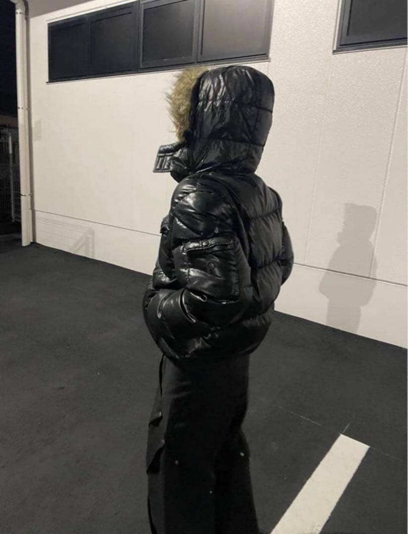 ブラックダウンジャケット ファー付き