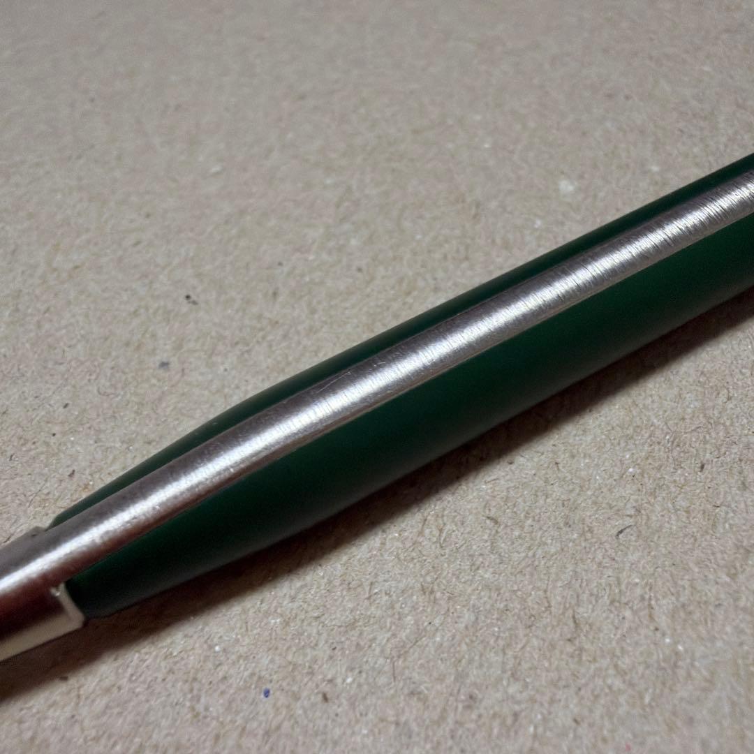 新品 限定 三菱鉛筆 uni ユニ レイヤード ボールペン グリーン 箱付き