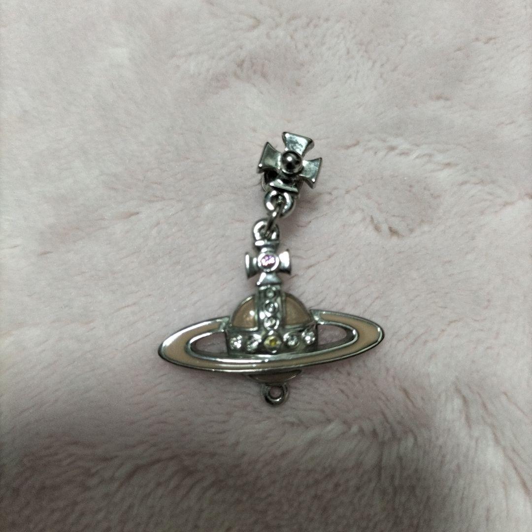 VivienneWestWood　土星モチーフ　シルバー　ピンク　ピアス　片耳用