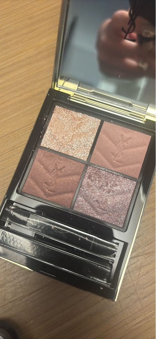 YSL サンローラン　限定　アイシャドウ　#126