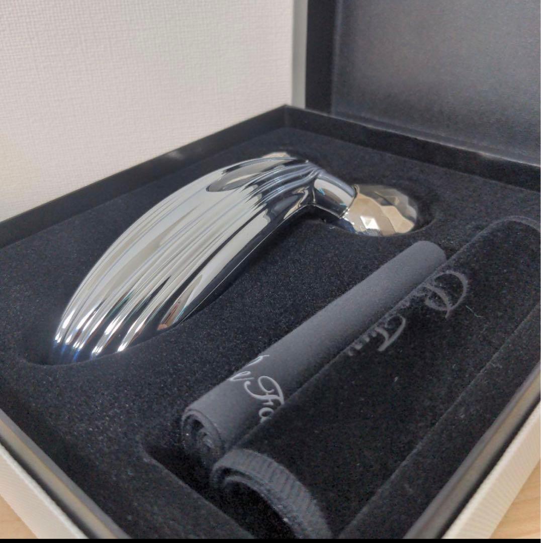 ジジちゃん未使用　ReFa CARAT RAY
