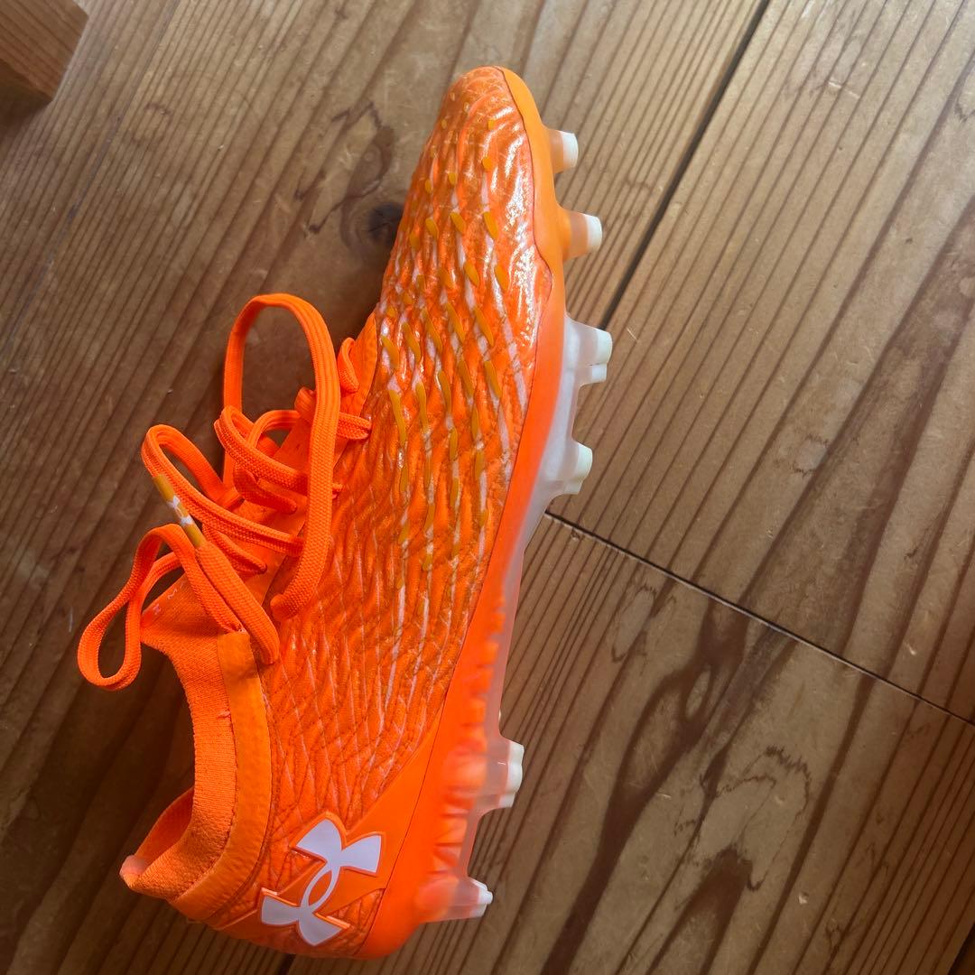き*】様 Under Armour サッカーシューズ オレンジ