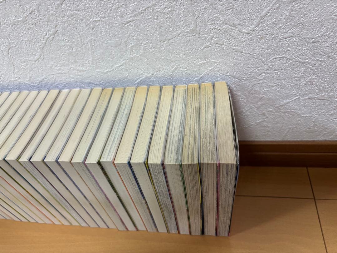 ジョジョの奇妙な冒険 全32巻セット（第一部〜第三部完結（28巻）、プラス4巻）