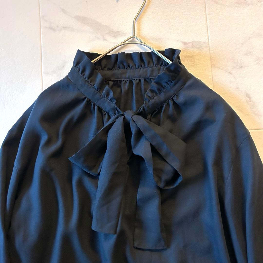 美品✨ボールジィ 25年 クロスアムンゼン　フリルカラーブラウス 紺