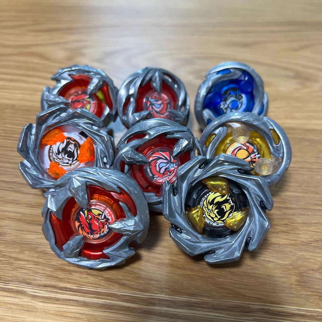 Beyblade X BX-37 ダブルエクストリームスタジアムセットとベイ色々