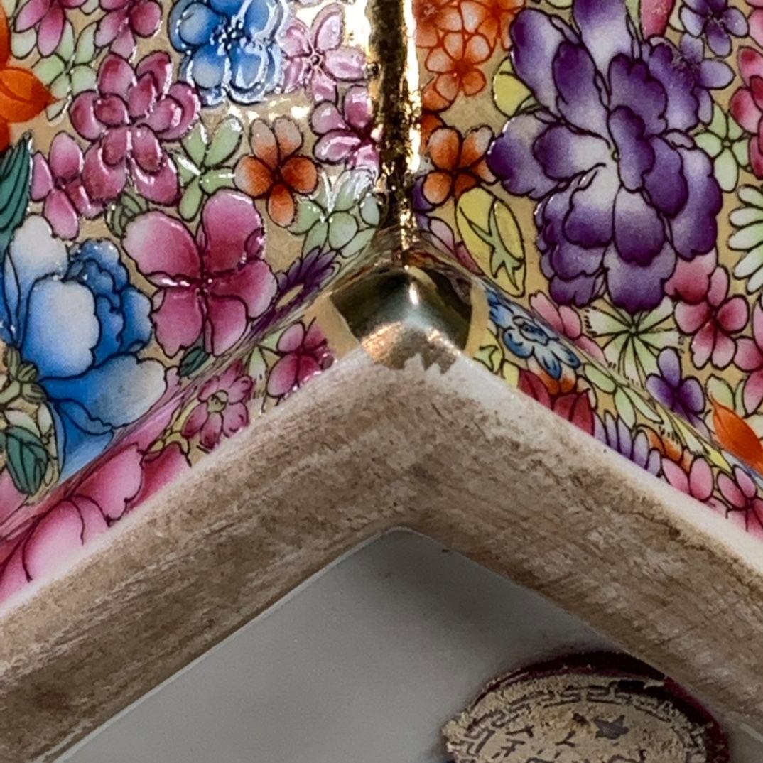 年制琺瑯彩万花彩四方花瓶工芸品 陶磁器 装飾品 花瓶 花器 美品 置物 陶芸