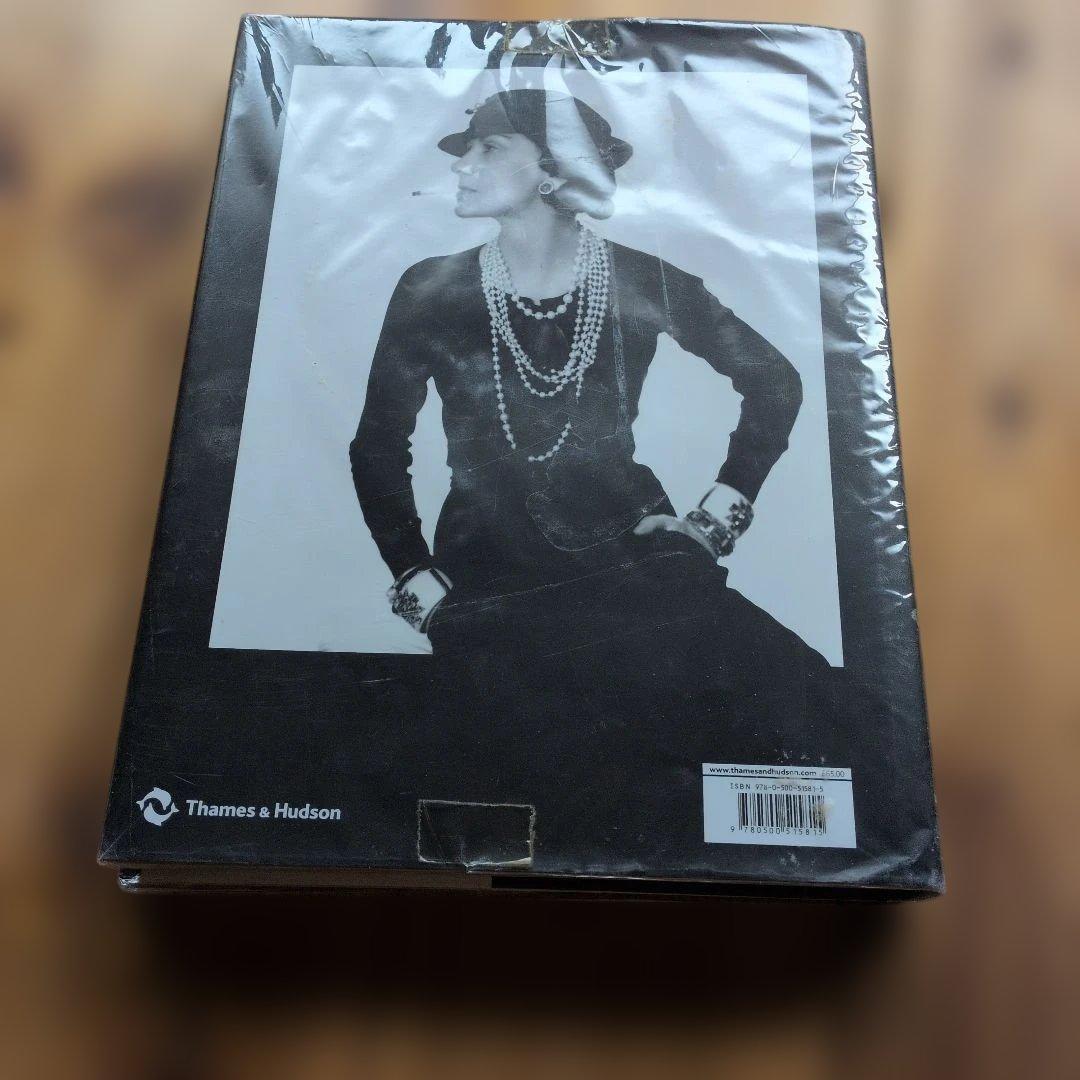 アート・デザイン・音楽 CHANEL: The Vocabulary of Style