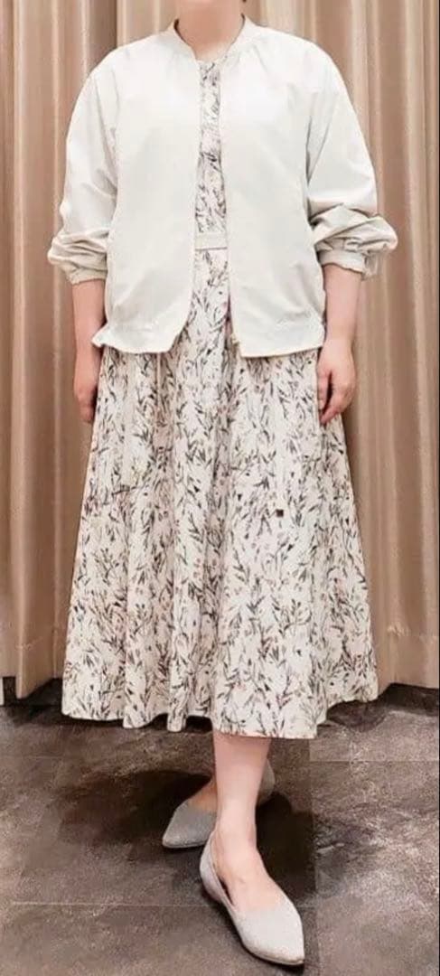 a*a様 自由区☆ウォーターカラーフラワープリントワンピース☆ベージュ 38 花
