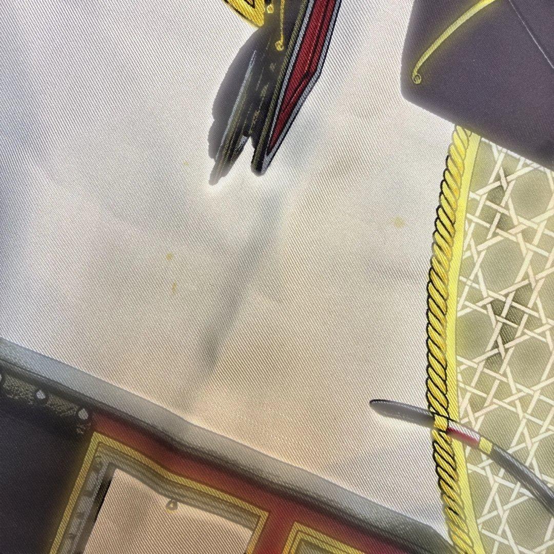 エルメス　カレ90　シルク88cm スカーフ　レッド