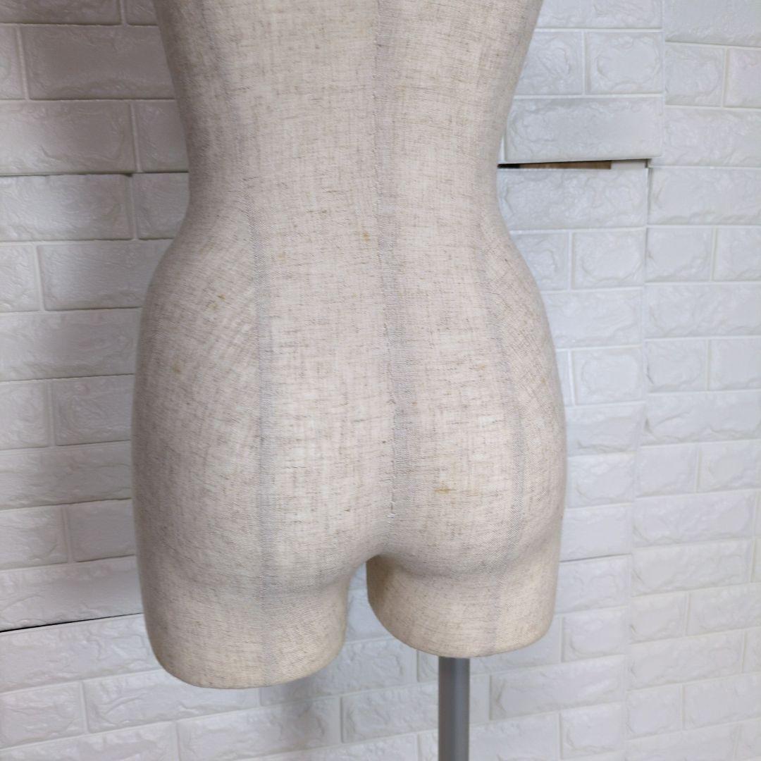 レディーストルソー　女性用　マネキン　木製台座　撮影用トルソー　店舗用品