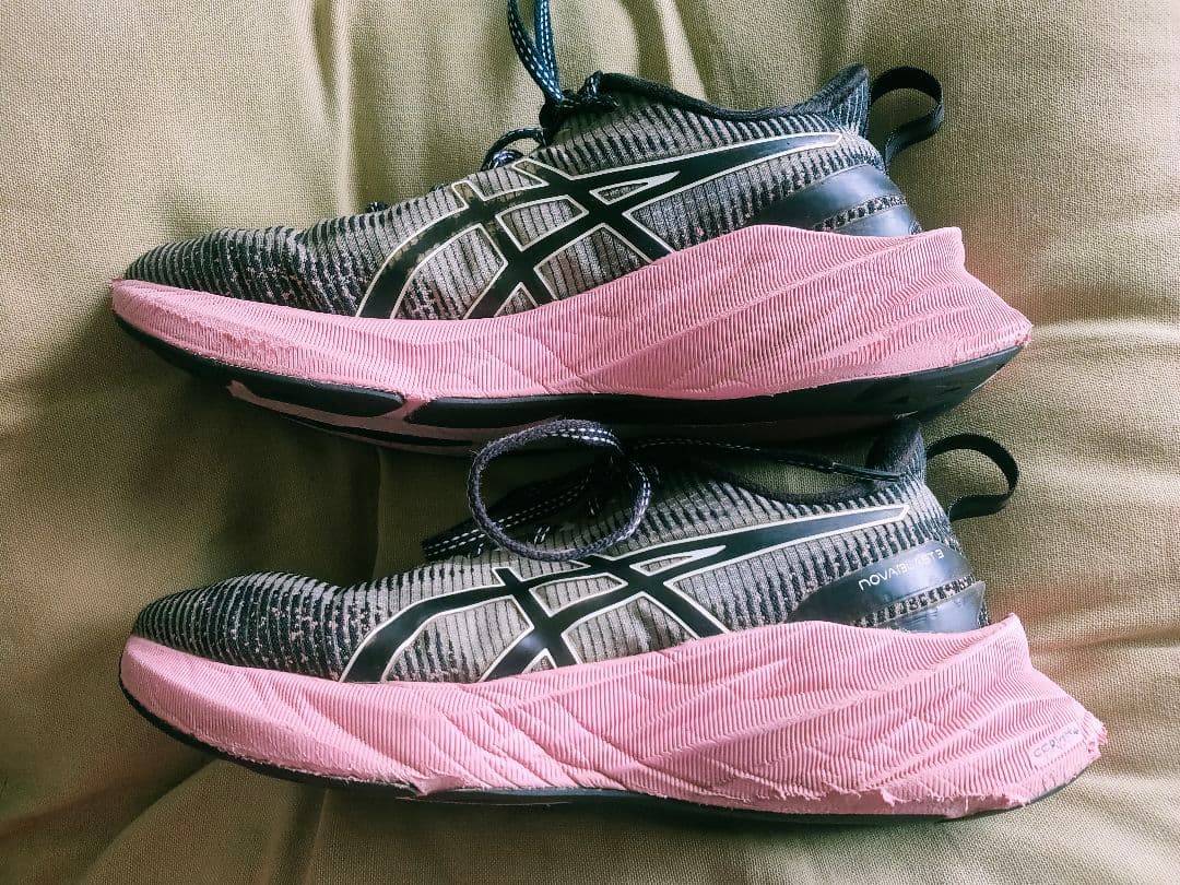 スパイク・シューズ ASICSNOVABLAST3 24.0cm
