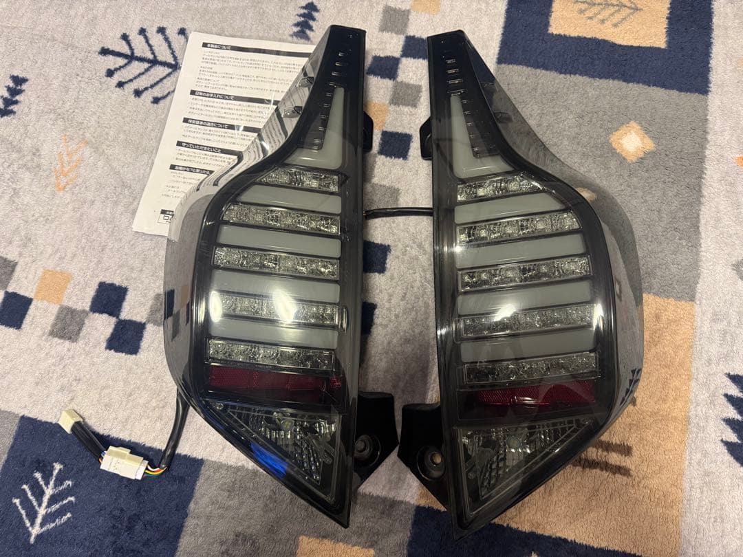 hiro様お取引 NHP10 アクア テール テールランプ ダズフェローズ