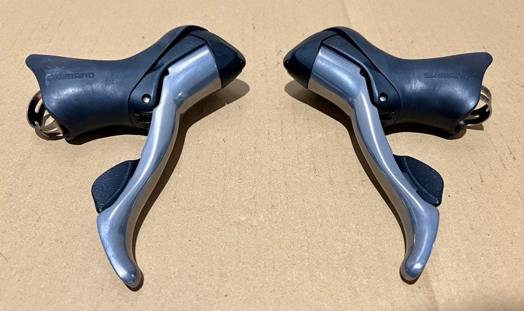 SHIMANO 105 ST 5600 STIレバー 2x10