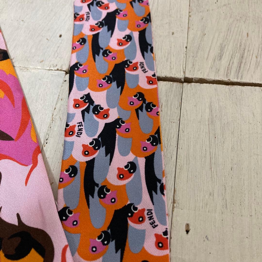 FENDI フェンディ 細長スカーフ 南国鳥モチーフ バンドー ピンク系