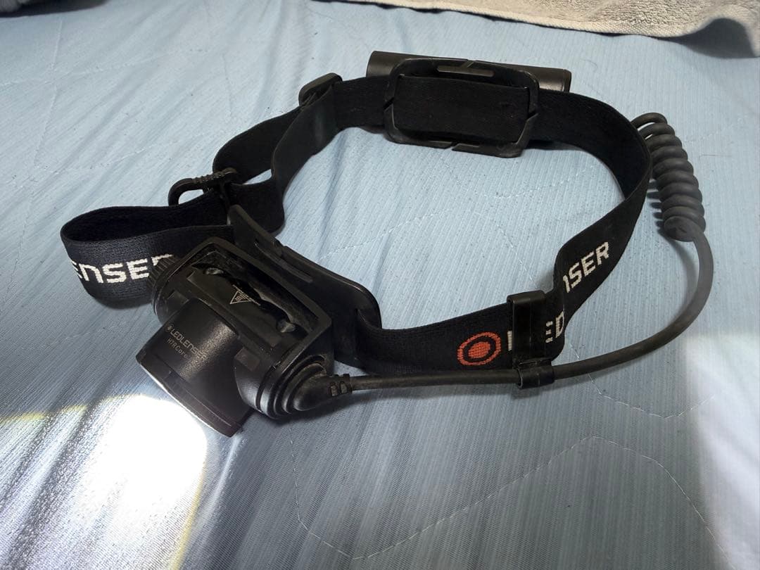LED LENSER ヘッドランプ 充電ケーブル付き