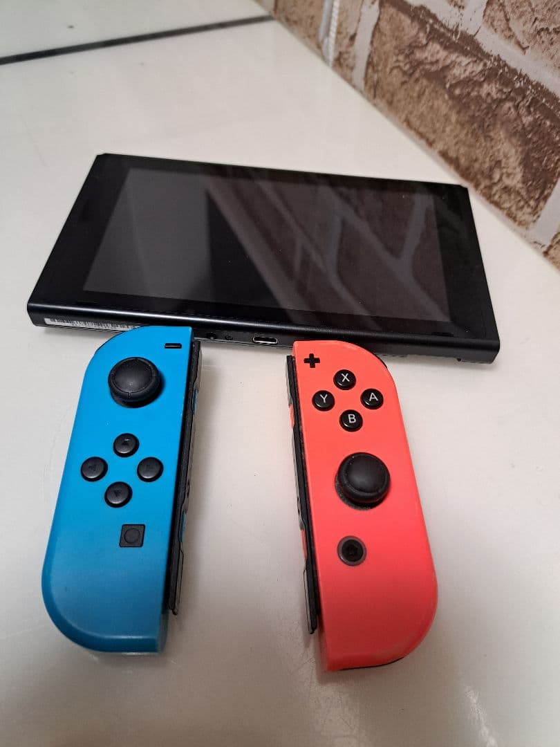 Nintendo Switch 本体 動作OK みまもりロックあり スタンドなし