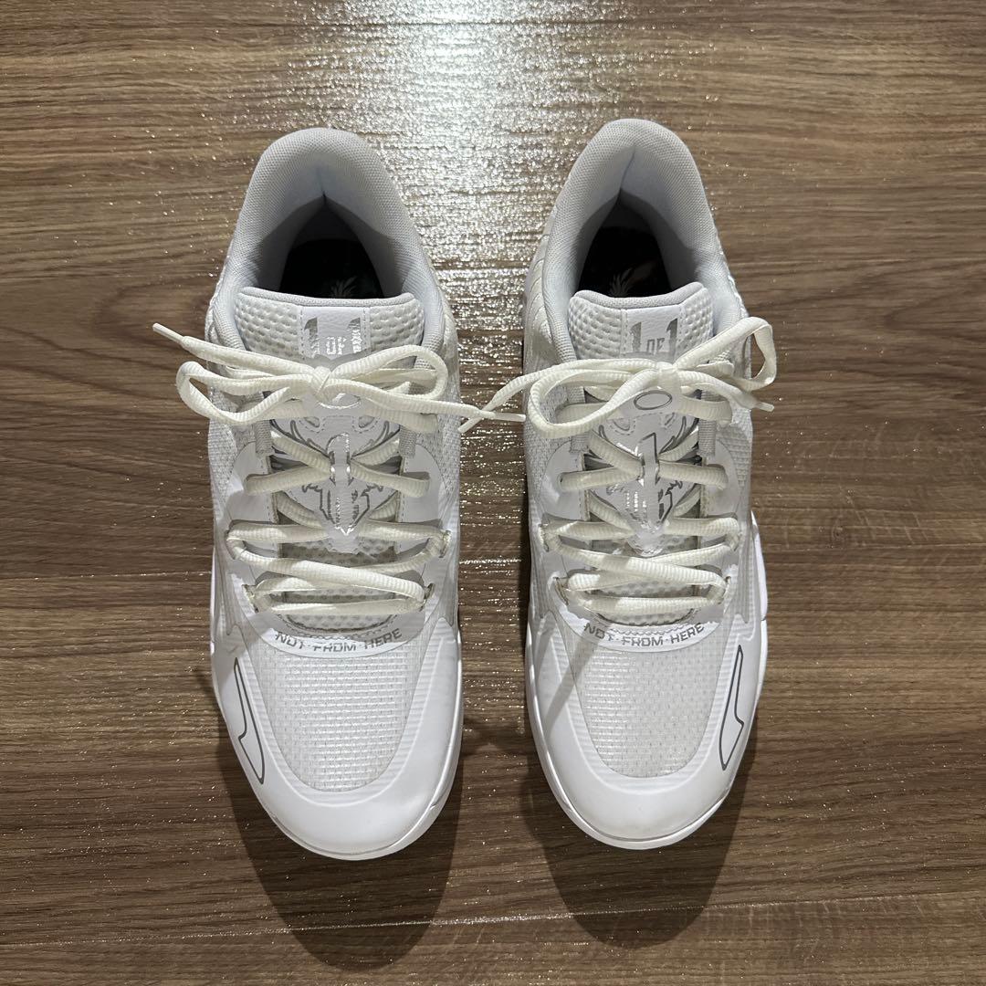 Puma MB.01 White Silver プーマ