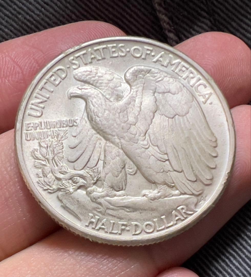アメリカ　未使用　銀貨　1945年　光沢あり　本日銀価格462円/g