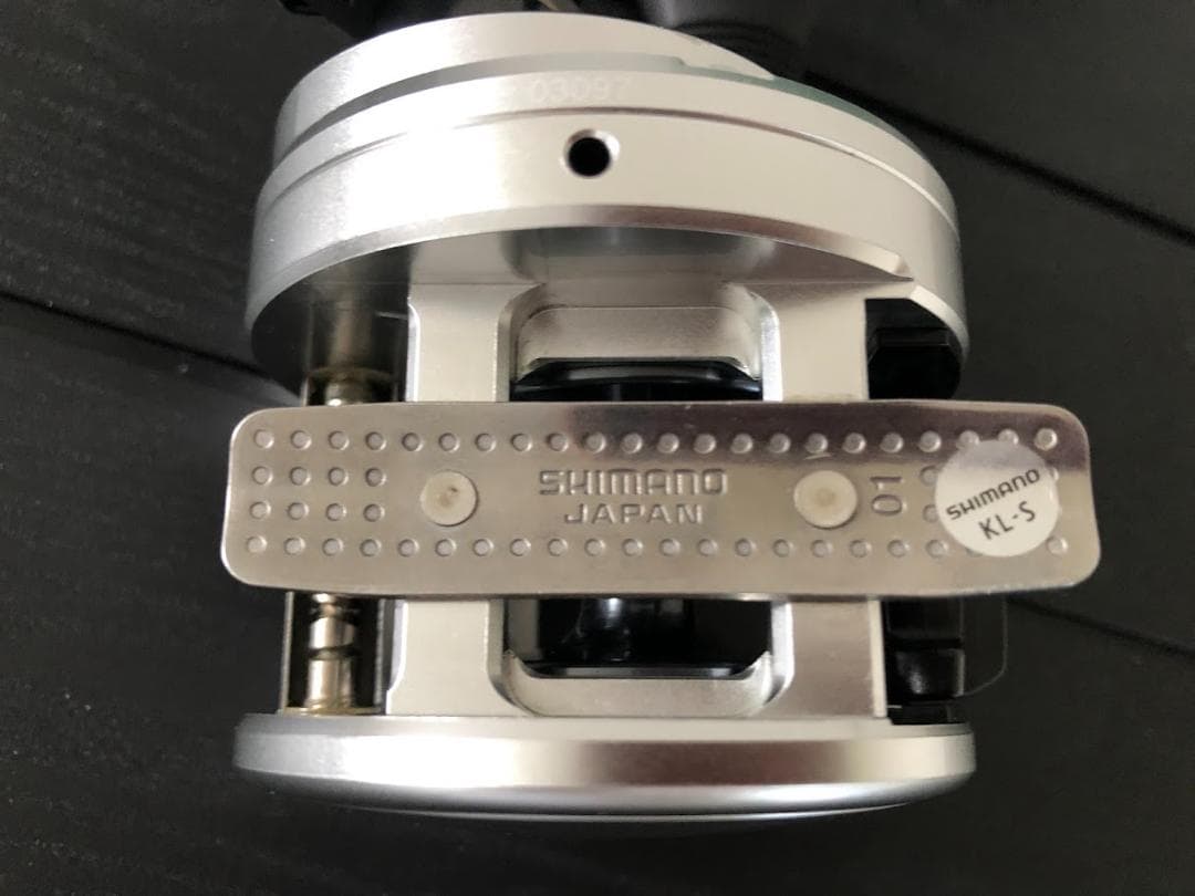 SHIMANO シマノ CALCUTTA 301 ベイトリール 左ハンドル