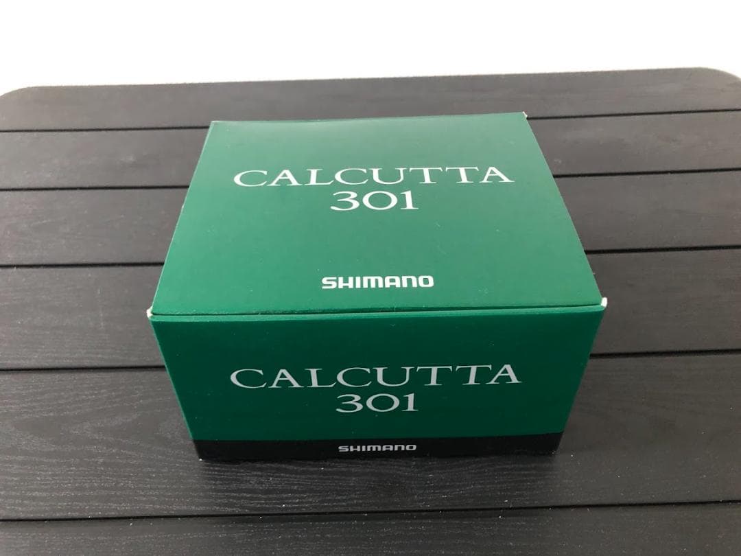 SHIMANO シマノ CALCUTTA 301 ベイトリール 左ハンドル