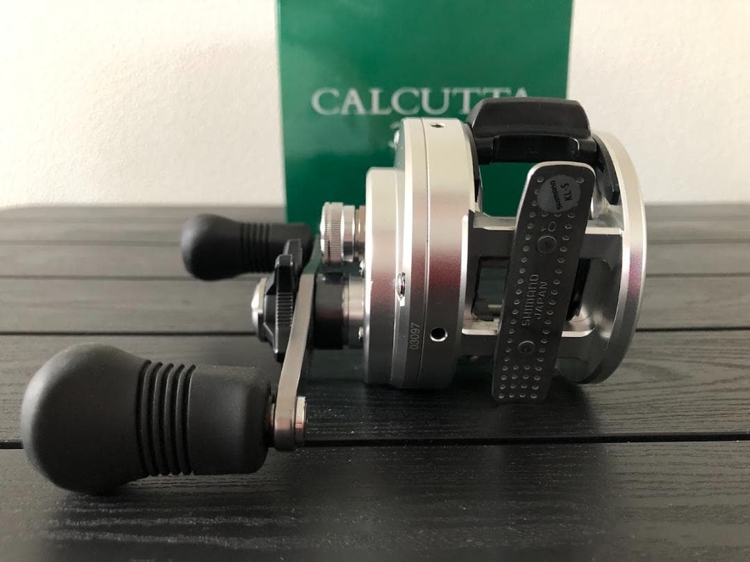 SHIMANO シマノ CALCUTTA 301 ベイトリール 左ハンドル