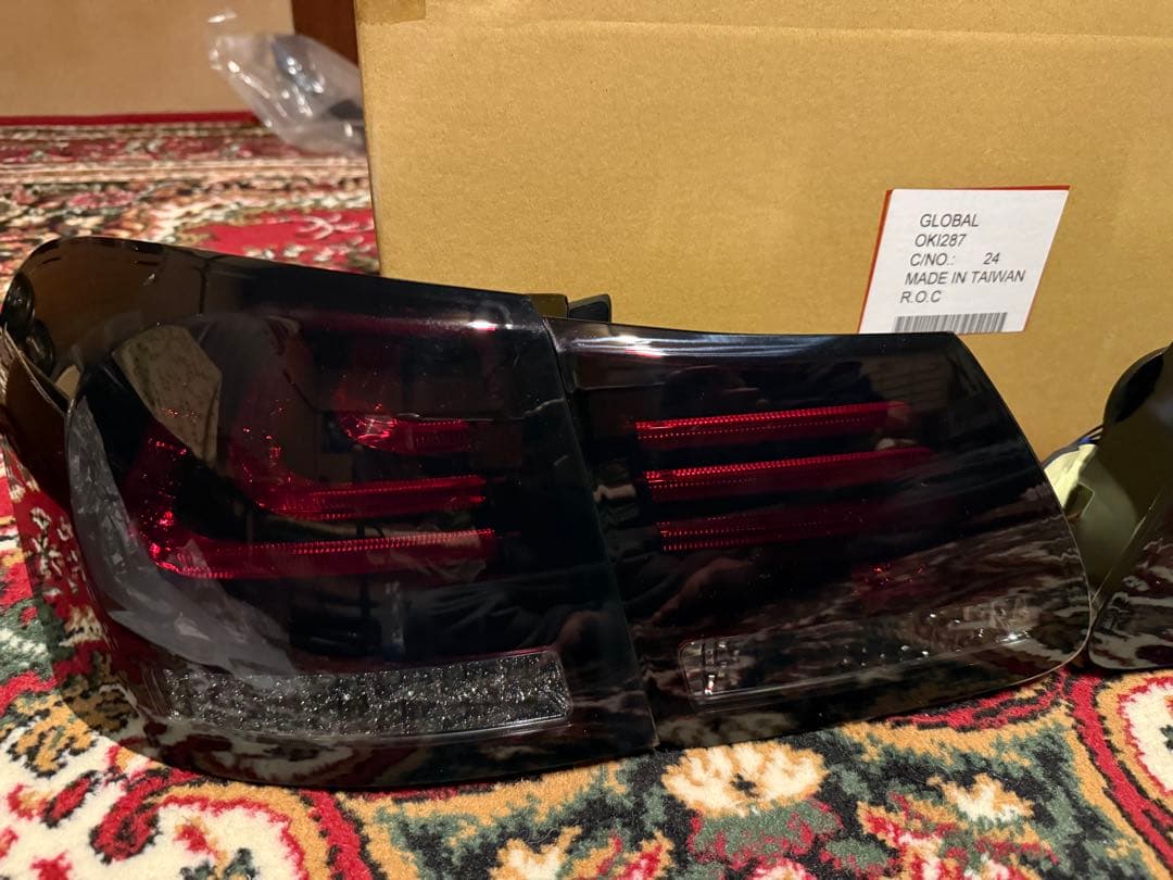 レクサス　GS350 ファイバーLEDテール　ブラックスモーク