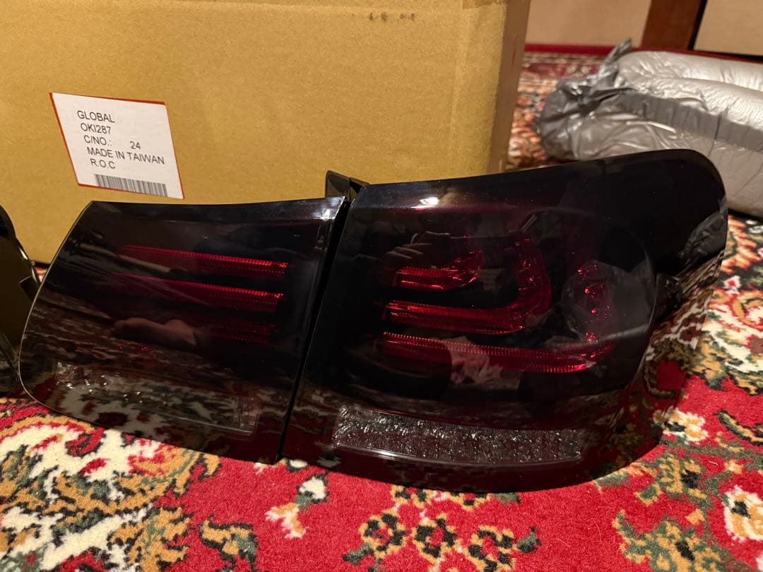 レクサス　GS350 ファイバーLEDテール　ブラックスモーク