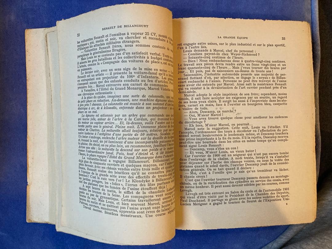Renault de Billancourt 歴史と自動車の進化を詳述した書籍