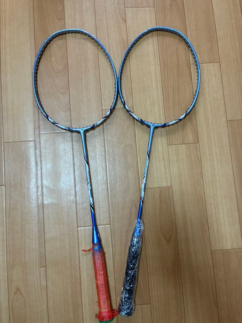 バドミントンラケット　NANORAY 250 2本セット