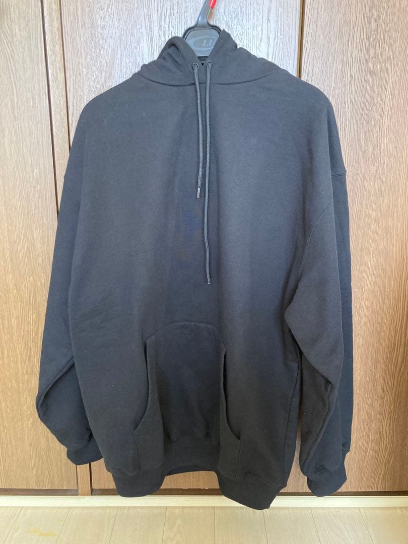 Balenciaga パーカー　フーディ　バックロゴ