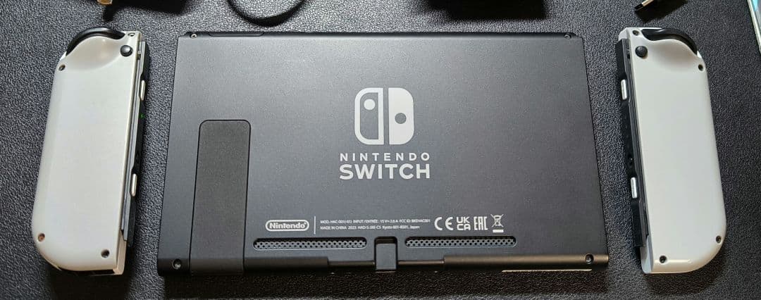 Nintendo Switch ジョイコン 充実の付属品付き