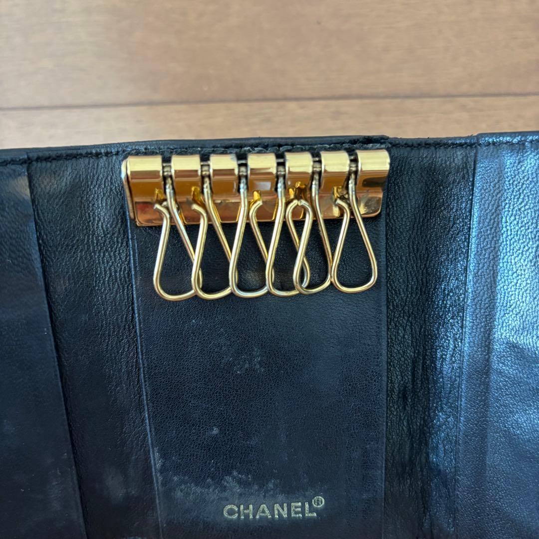 CHANEL シャネル　レザー　チョコバー　6連キーケース　ブラック