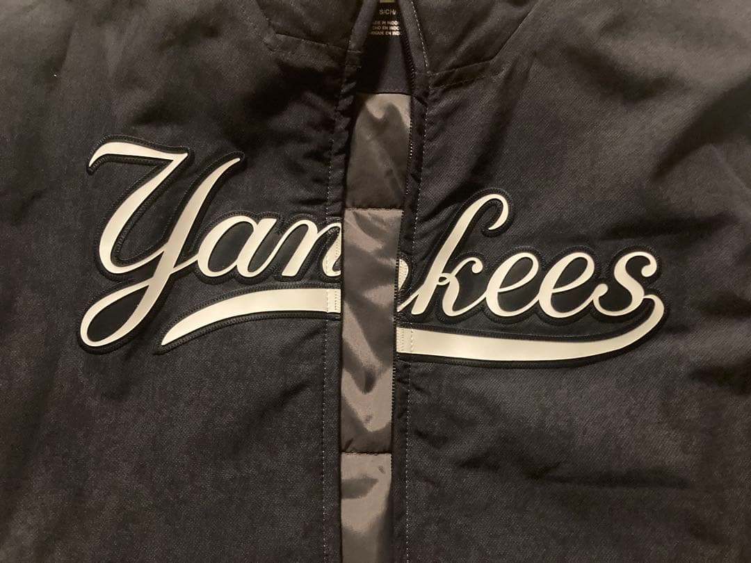 Yankees Majestic ダウン　スタジャンヤンキース　NY 限定