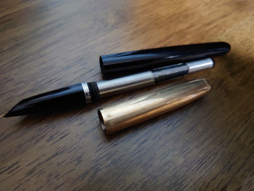 G*h様 【ヴィンテージ】PARKER 51 万年筆　金張り　イギリス製　ジャン