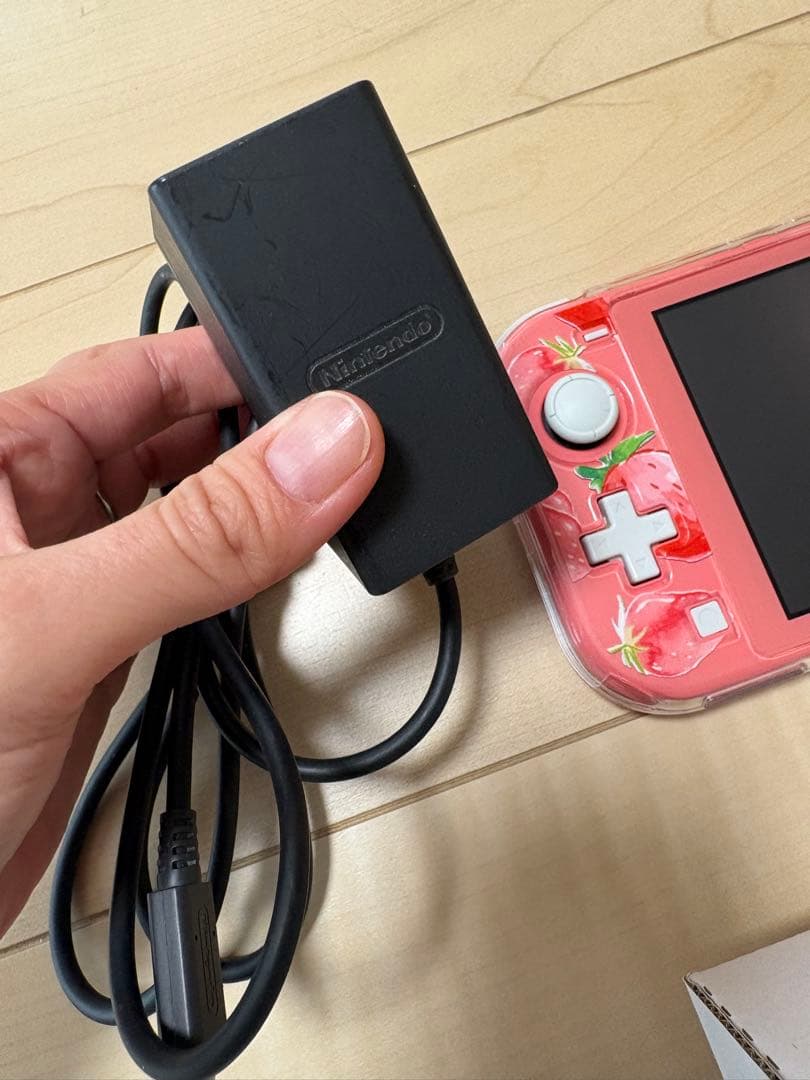 yuchan専用　Nintendo Switch Lite コーラルピンク
