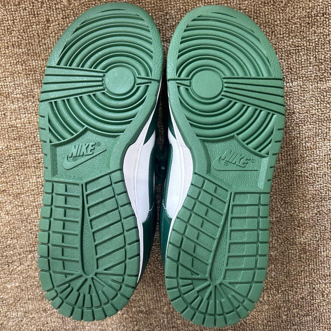 NIKE ホワイト/グリーン スニーカーDD1391 101