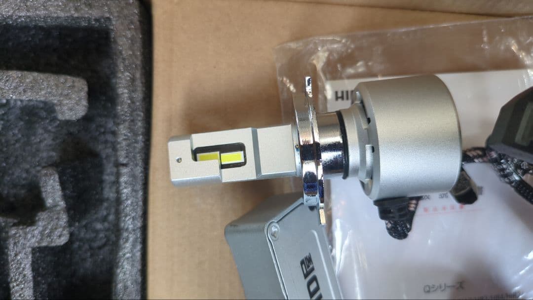 ＨID屋のQシリーズのLEDヘッドライトＨ4ヘッドライトHiLo
