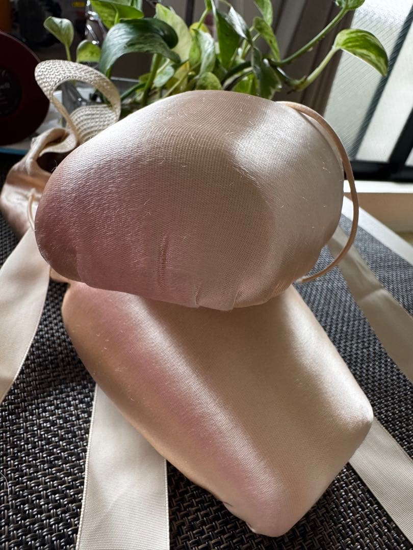 お値下げしました。￼ BLOCH エレガンス ストレッチ トウシューズ