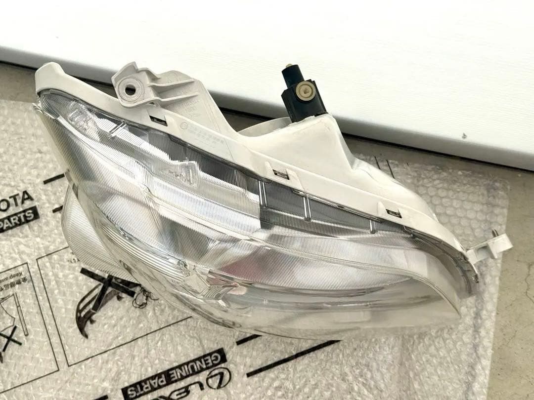 【美品】ダイハツタント LA600S ハロゲンヘッドライト　右(運転席側)のみ