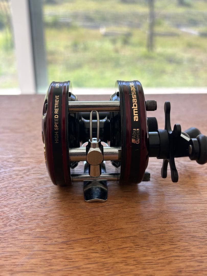 Abu Garcia 4601 C3 左巻き ワインカラー 020003