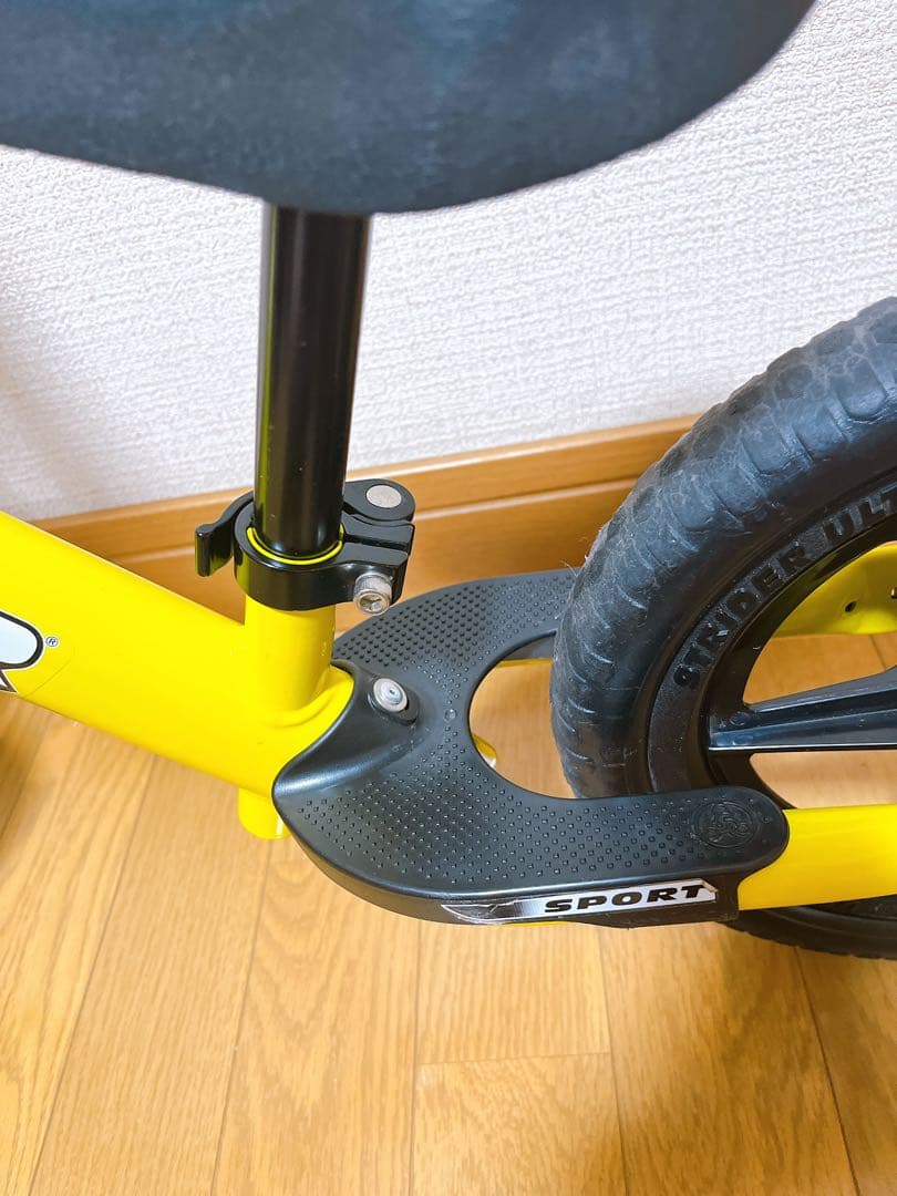 【美品】新型 STRIDER ストライダー スポーツ SPORTS イエロー