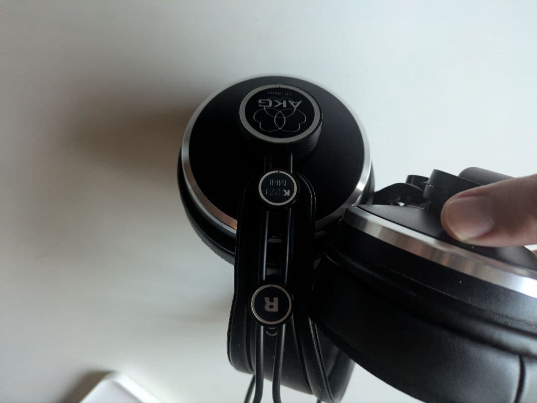 AKG K271 MKII　モニターヘッドホン　密閉型