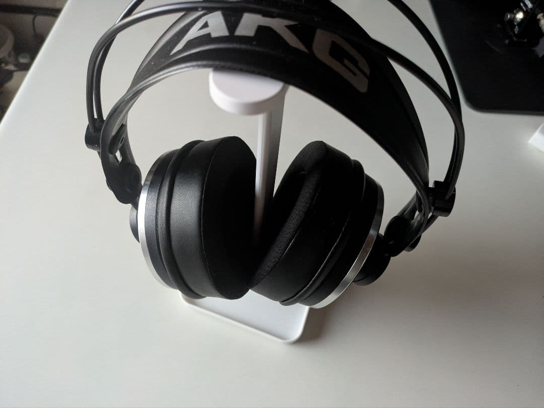 AKG K271 MKII　モニターヘッドホン　密閉型