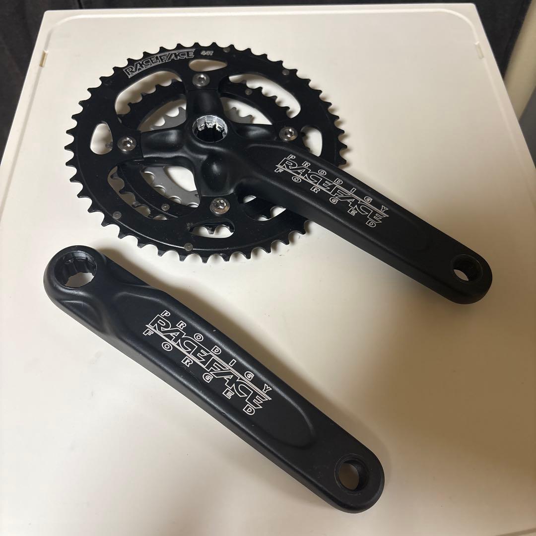 RACEFACE クランク