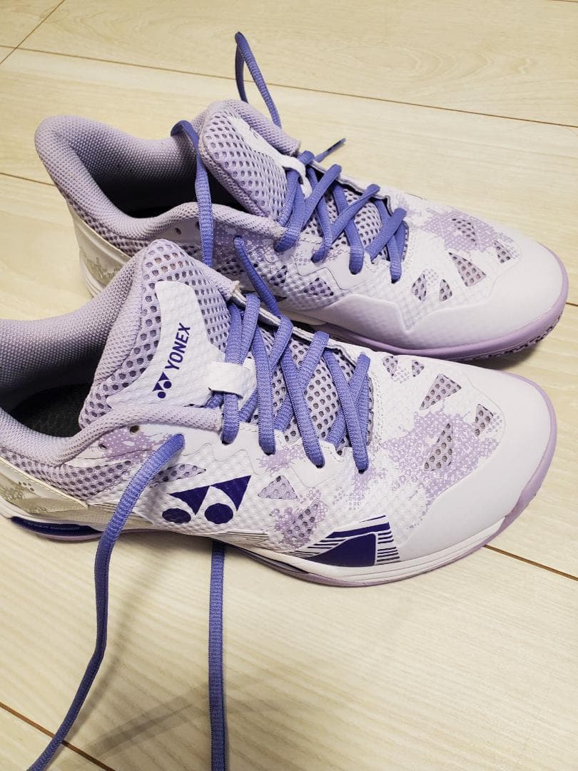 あにゃ～にゃ　美品　YONEX パワークッションエクリプションZウィメン
